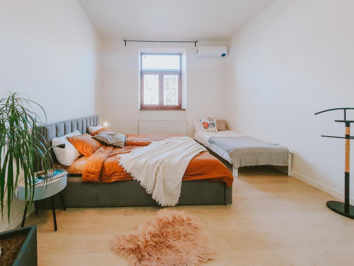 Priestranny Apartman V Centre Kosice Ngoại thất bức ảnh