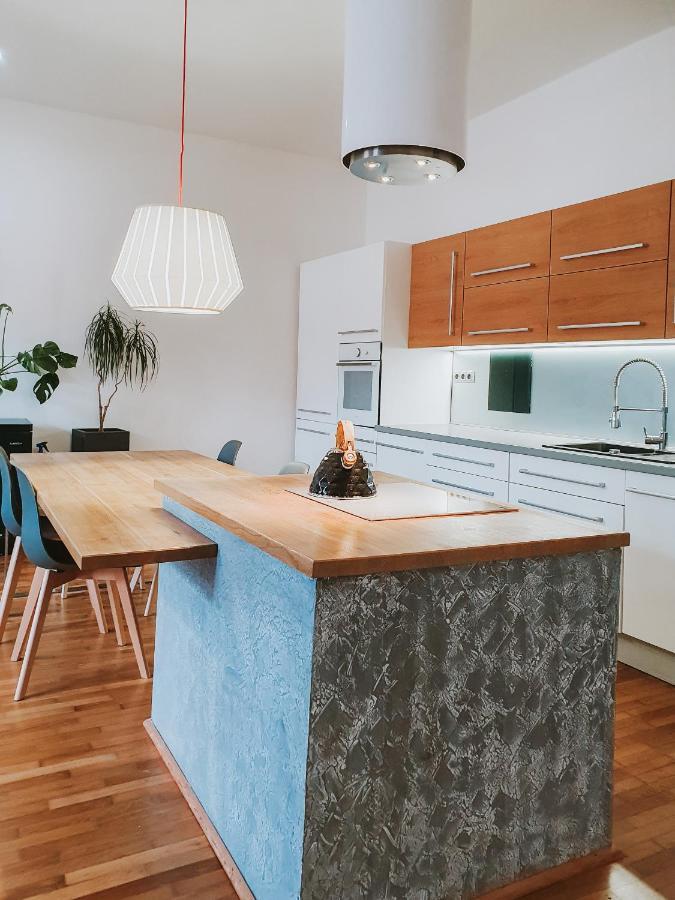 Priestranny Apartman V Centre Kosice Ngoại thất bức ảnh